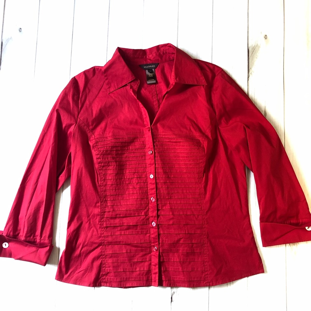 RED button up blouse - Picture 3 of 6